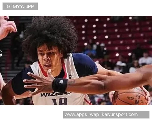 76人探花埃奇库姆表现亮眼13中4贡献全面数据助球队大胜 76人探花埃奇库姆表现亮眼13中4贡献全面数据助球队大胜