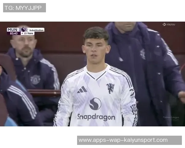 曼联小将谢伊莱西受邀英格兰队训练课展现潜力与成长